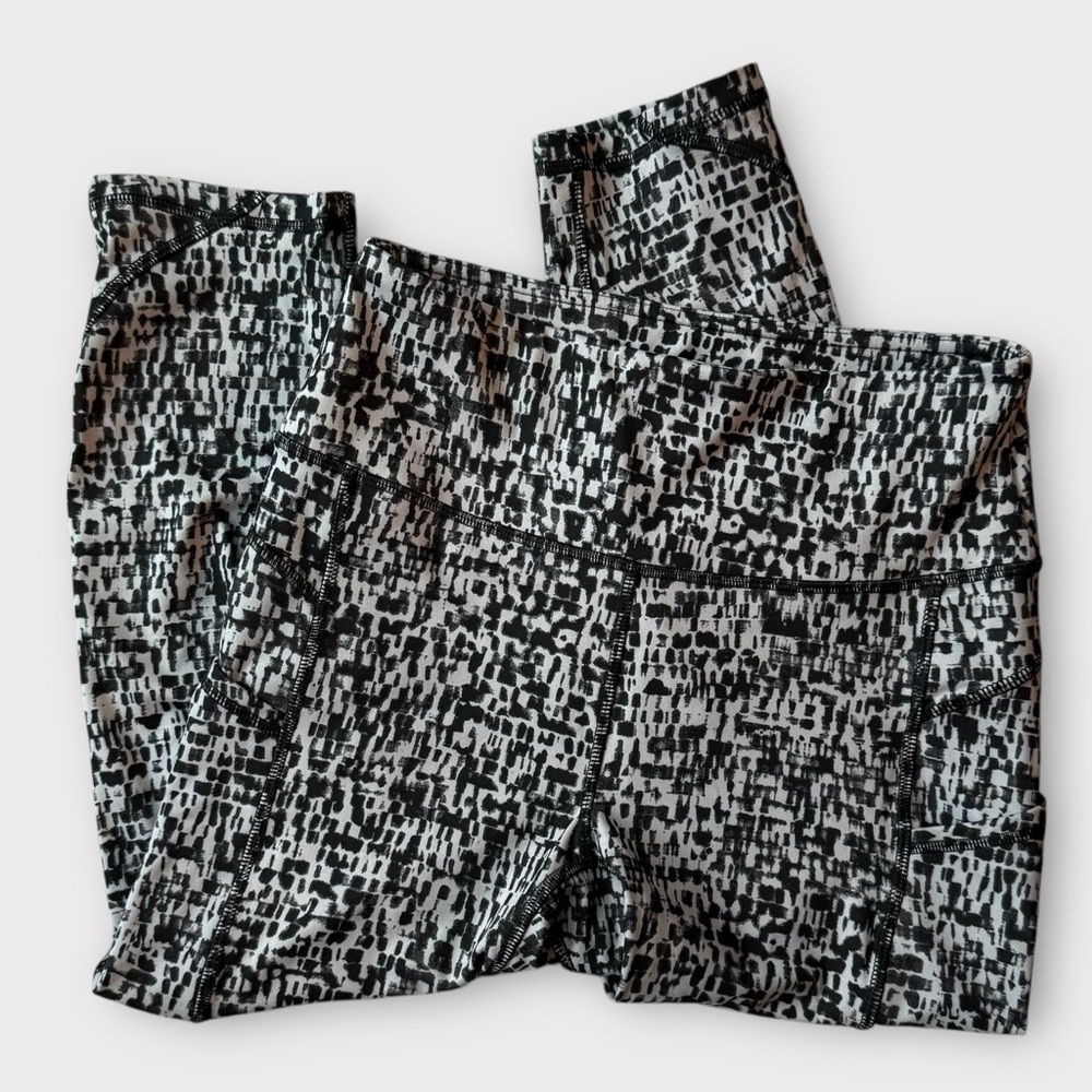 Gottex Black White Abstract Leggings Medium M Pockets Crop Capri High Rise Yoga